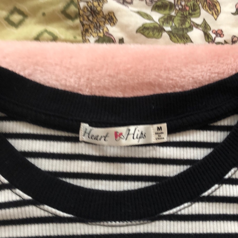 NWOT Striped Crop Top - Picture 2 of 3